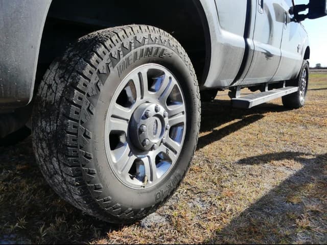 Image of Ford F-250 equipment image 4