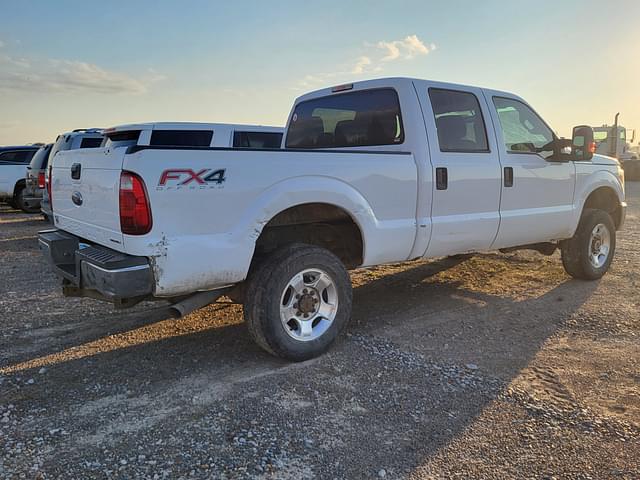 Image of Ford F-250 equipment image 3