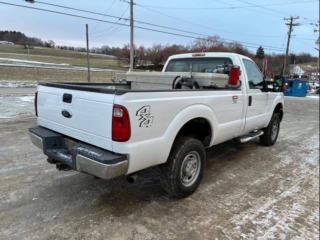 Image of Ford F-250 equipment image 4