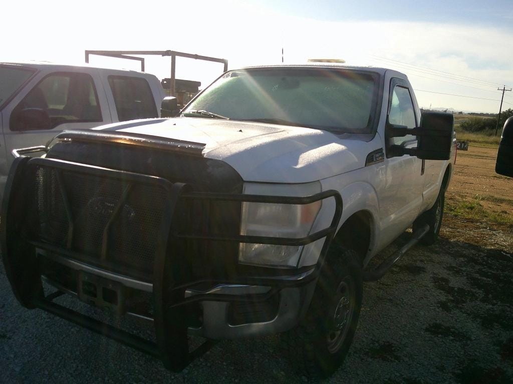 2015 Ford F-250 Equipment Image0
