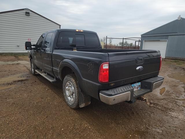 Image of Ford F-250 equipment image 3