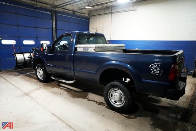 Image of Ford F-250 equipment image 3