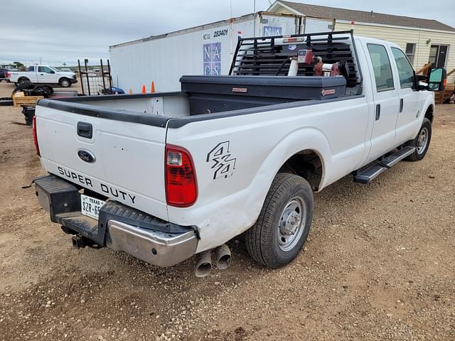 Image of Ford F-250 equipment image 2