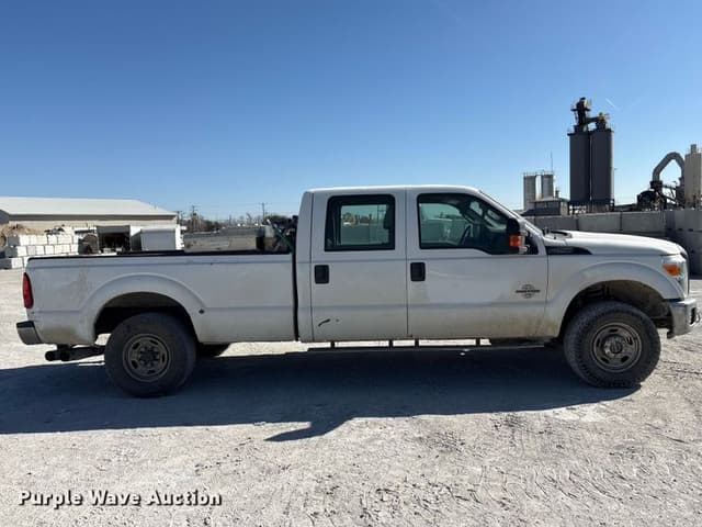 Image of Ford F-250 equipment image 3