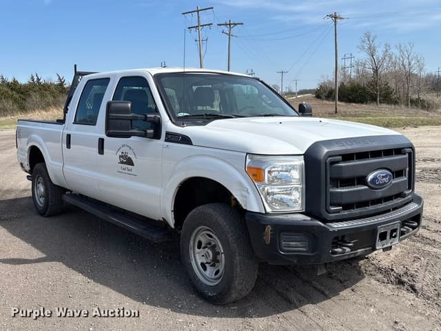 Image of Ford F-250 equipment image 2