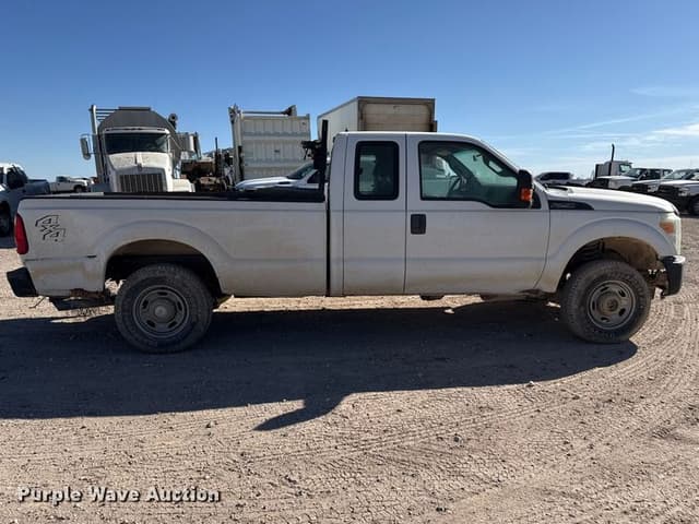 Image of Ford F-250 equipment image 3