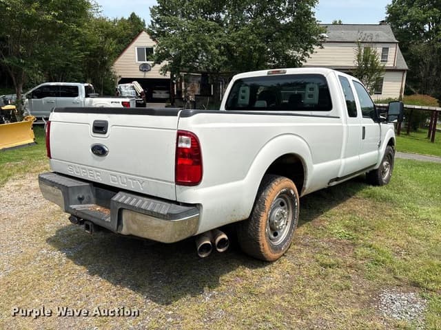 Image of Ford F-250 equipment image 4