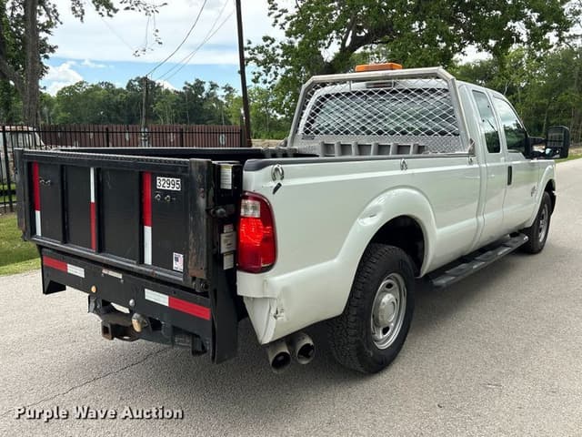 Image of Ford F-250 equipment image 4