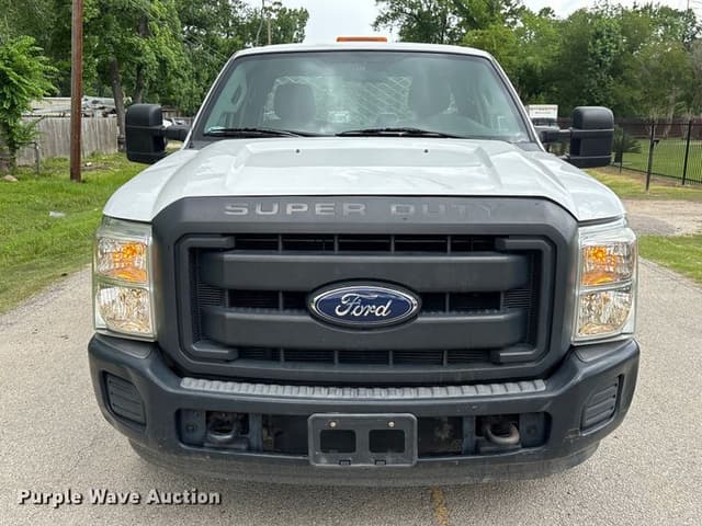 Image of Ford F-250 equipment image 1