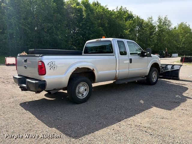 Image of Ford F-250 equipment image 4