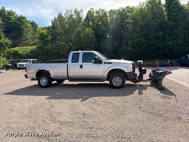 Image of Ford F-250 equipment image 3