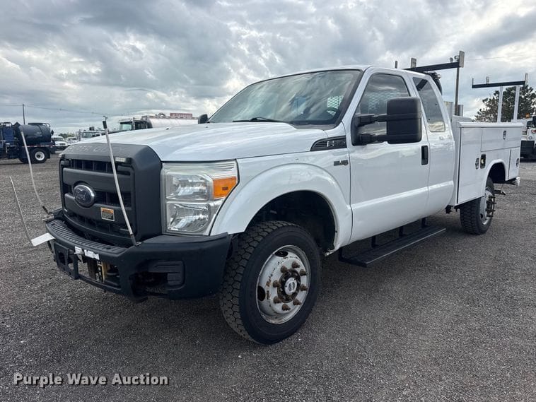 2015 Ford F-250 Equipment Image0