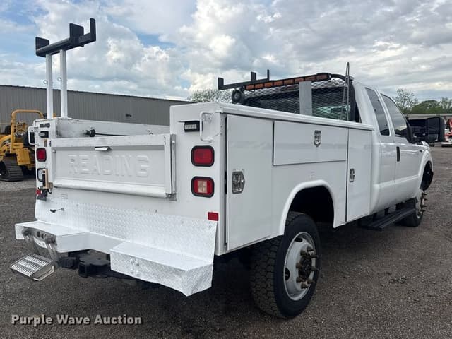 Image of Ford F-250 equipment image 4