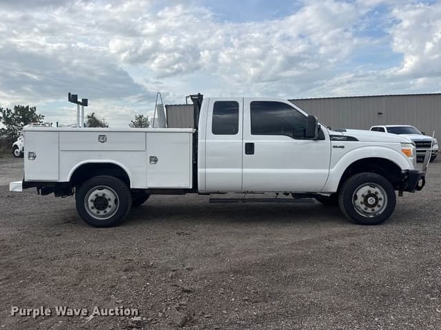 Image of Ford F-250 equipment image 3