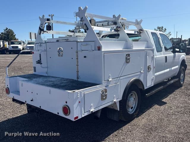 Image of Ford F-250 equipment image 4