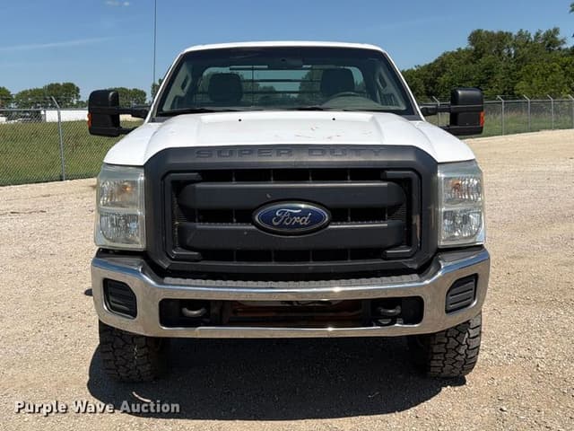 Image of Ford F-250 equipment image 1