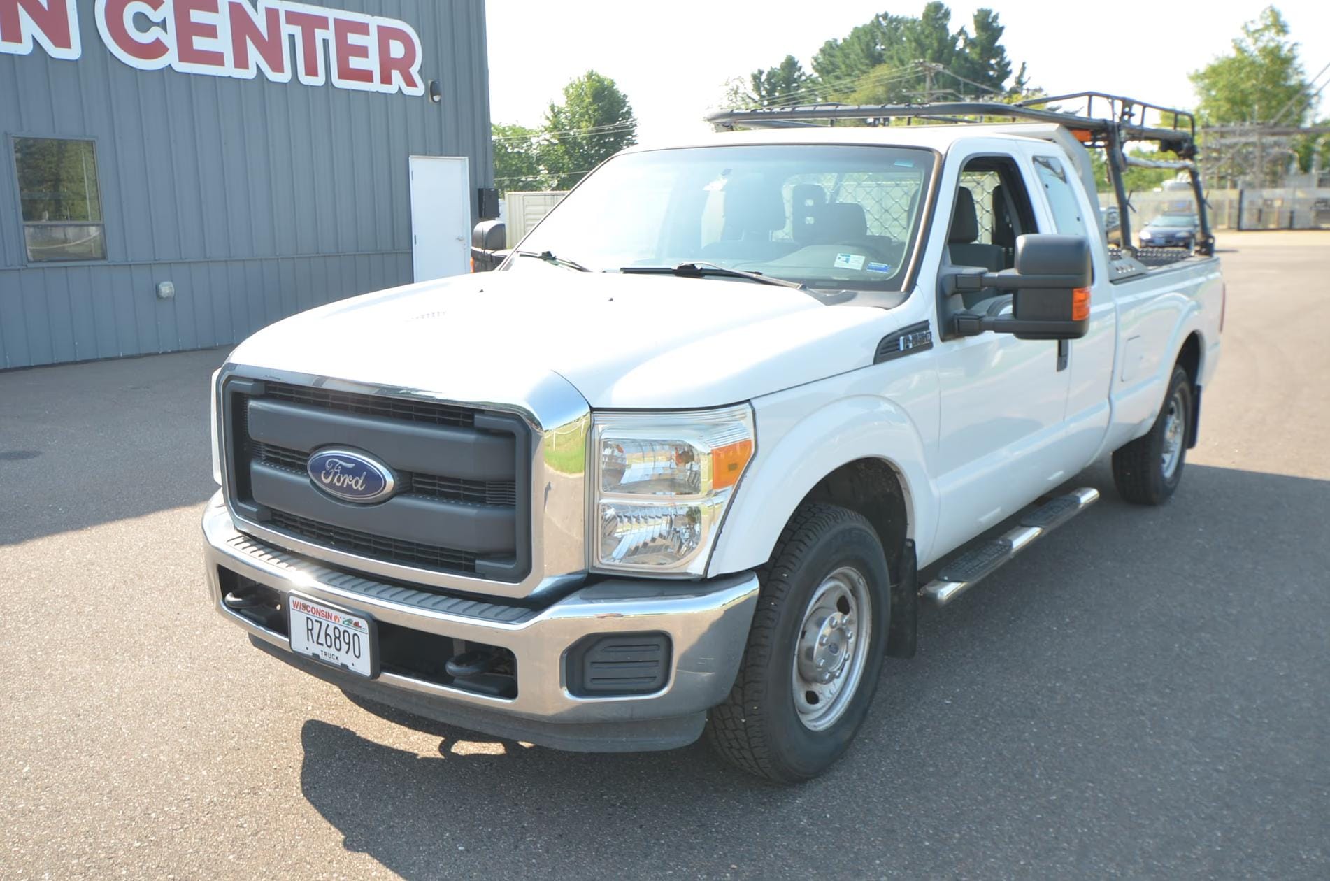 2015 Ford F-250 Equipment Image0