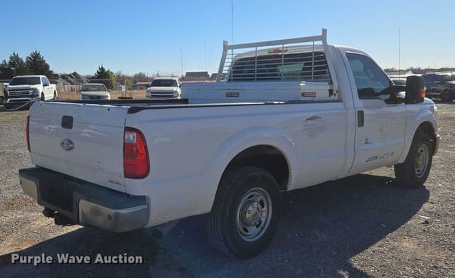 Image of Ford F-250 equipment image 4