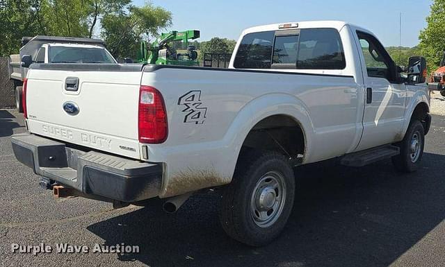 Image of Ford F-250 equipment image 4