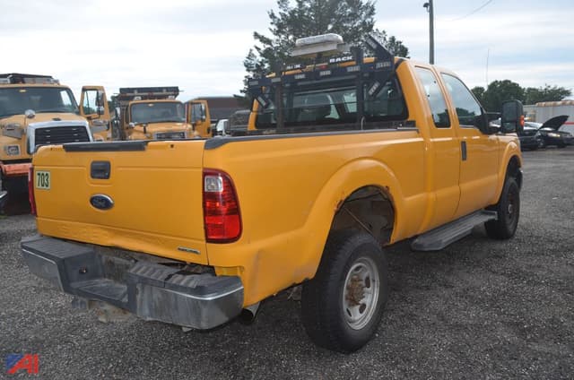 Image of Ford F-250 equipment image 2