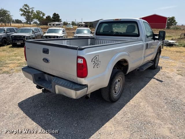 Image of Ford F-250 equipment image 4