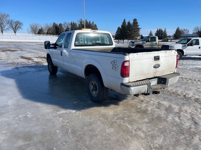 Image of Ford F-250 equipment image 1
