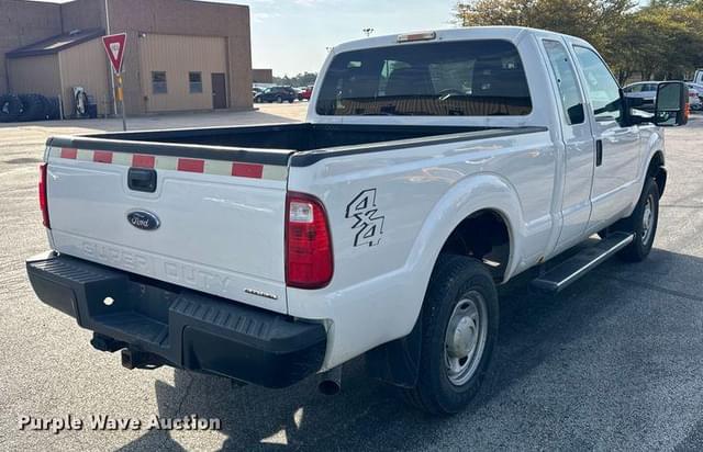 Image of Ford F-250 equipment image 4