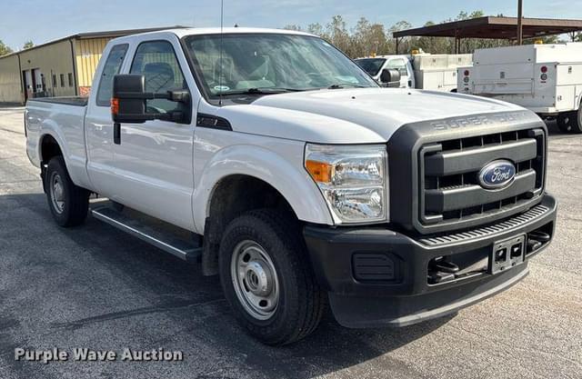 Image of Ford F-250 equipment image 2