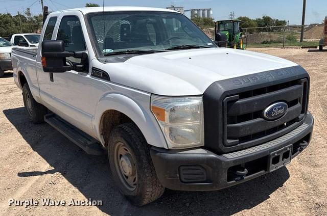 Image of Ford F-250 equipment image 2