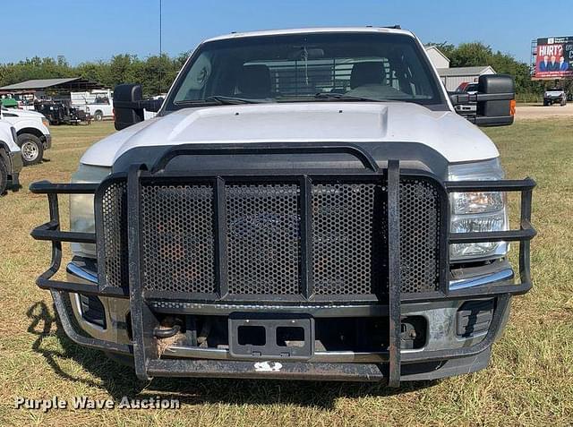 Image of Ford F-250 equipment image 1