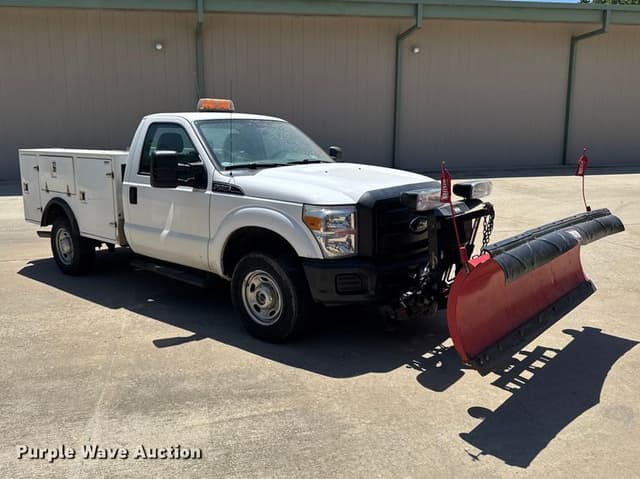 Image of Ford F-250 equipment image 2