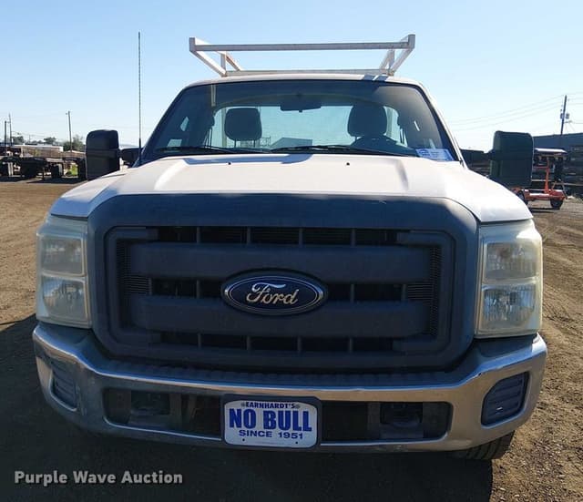Image of Ford F-250 equipment image 1