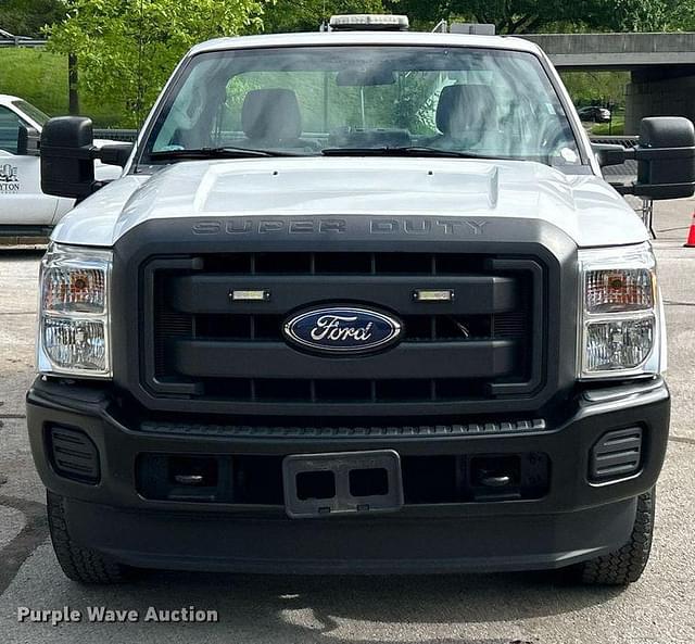 Image of Ford F-250 equipment image 1