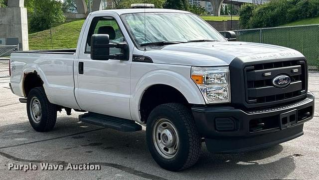 Image of Ford F-250 equipment image 2