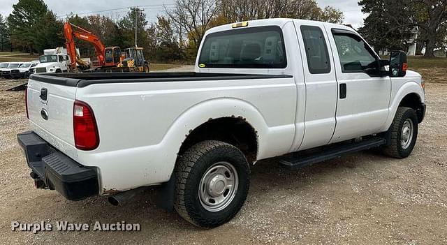 Image of Ford F-250 equipment image 4