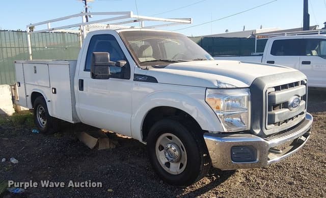 Image of Ford F-250 equipment image 2