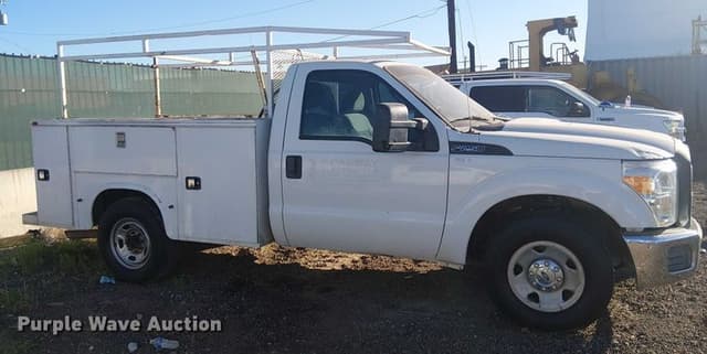 Image of Ford F-250 equipment image 3