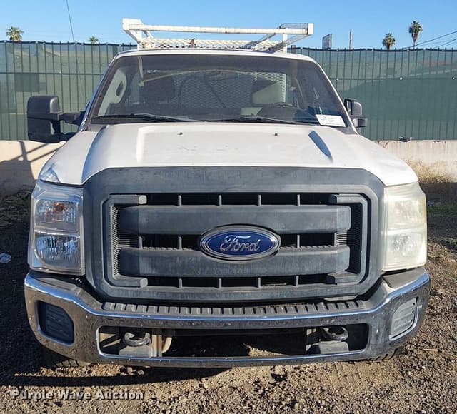 Image of Ford F-250 equipment image 1