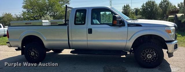 Image of Ford F-250 equipment image 3
