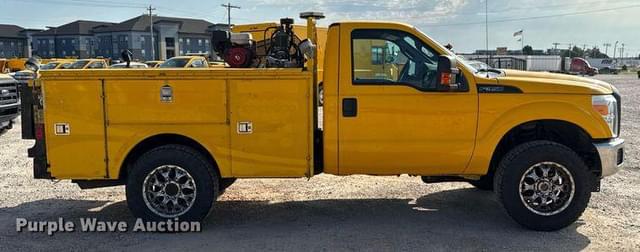 Image of Ford F-250 equipment image 3