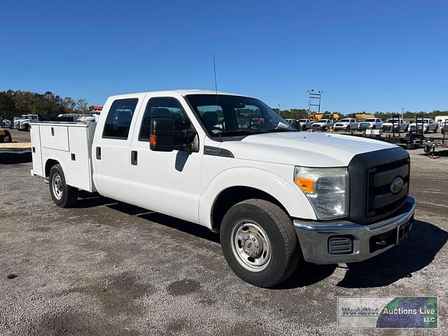 Image of Ford F-250 equipment image 3