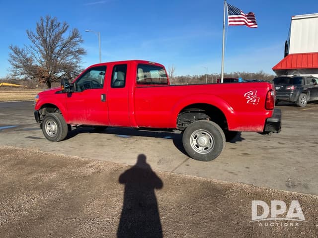 Image of Ford F-250 equipment image 4