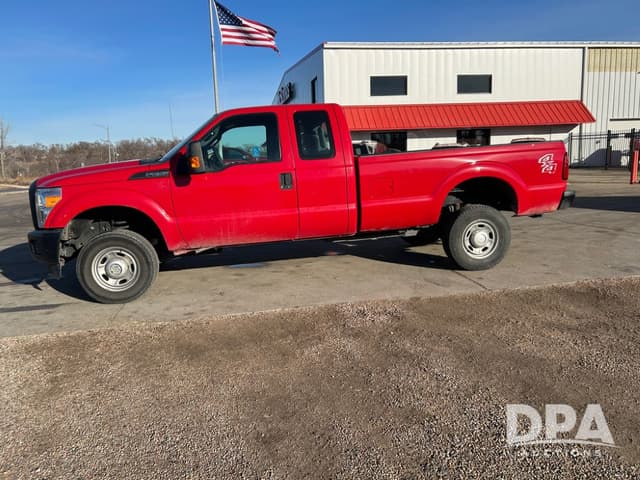 Image of Ford F-250 equipment image 3