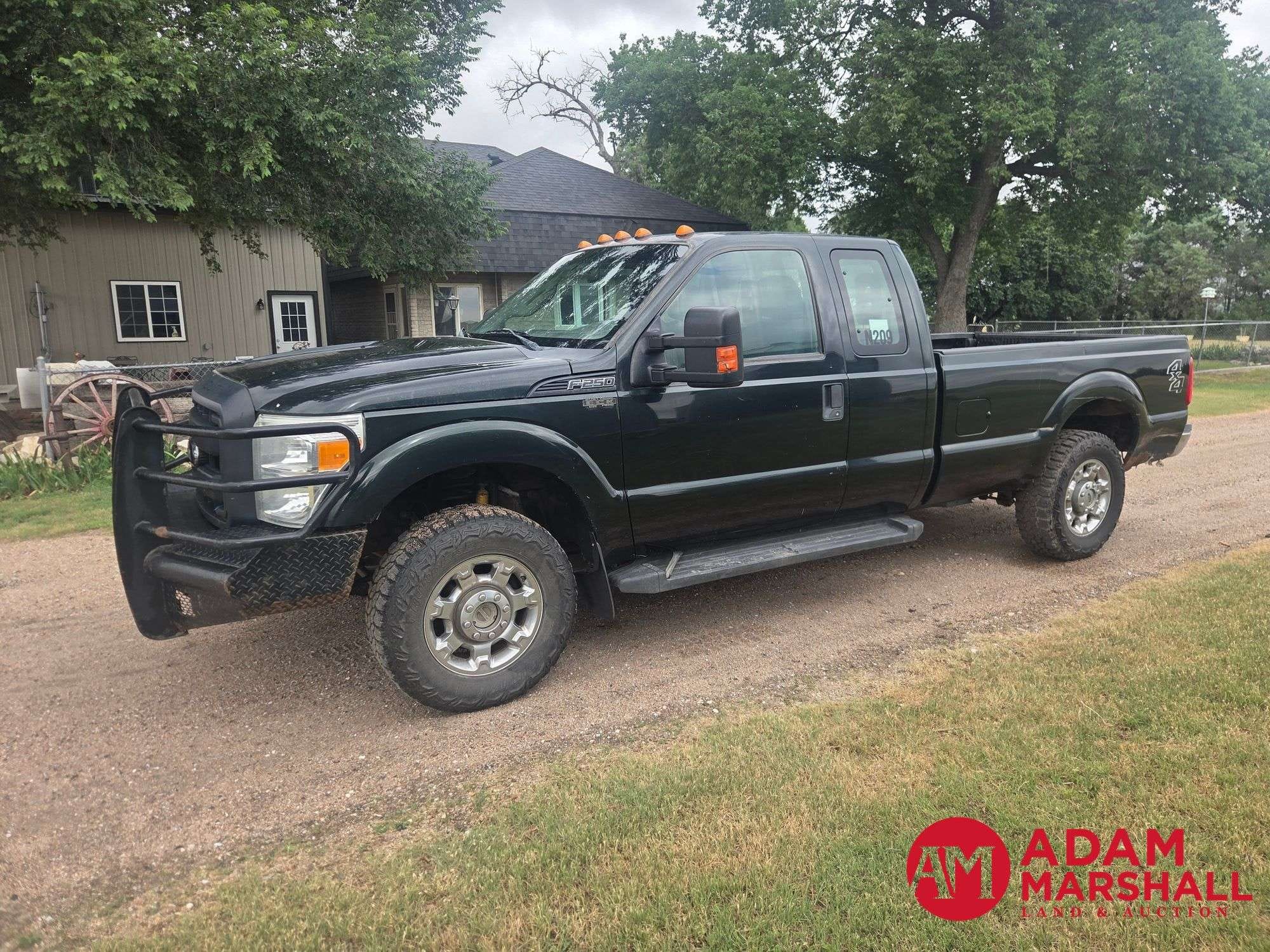 2015 Ford F-250 Equipment Image0