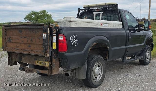 Image of Ford F-250 equipment image 4