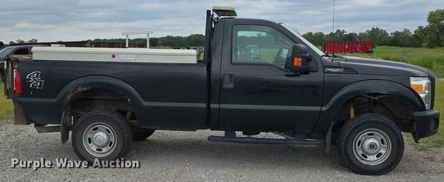 Image of Ford F-250 equipment image 3