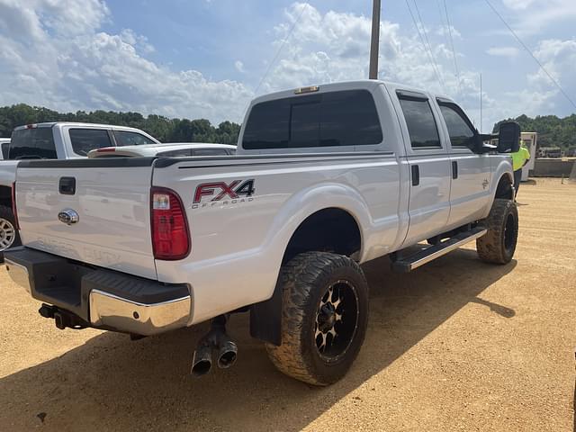 Image of Ford F-250 equipment image 2