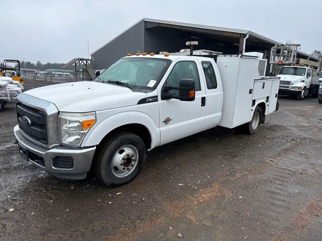 Image of Ford F-350 Primary image