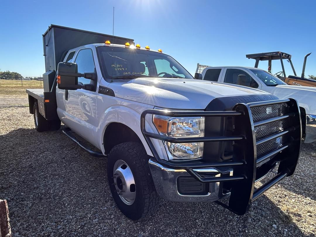 Image of Ford F-350 Primary image