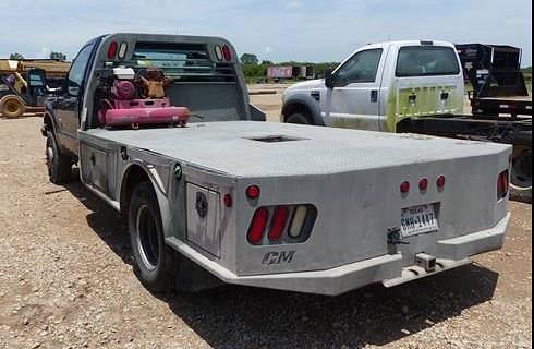 Image of Ford F-350 equipment image 2
